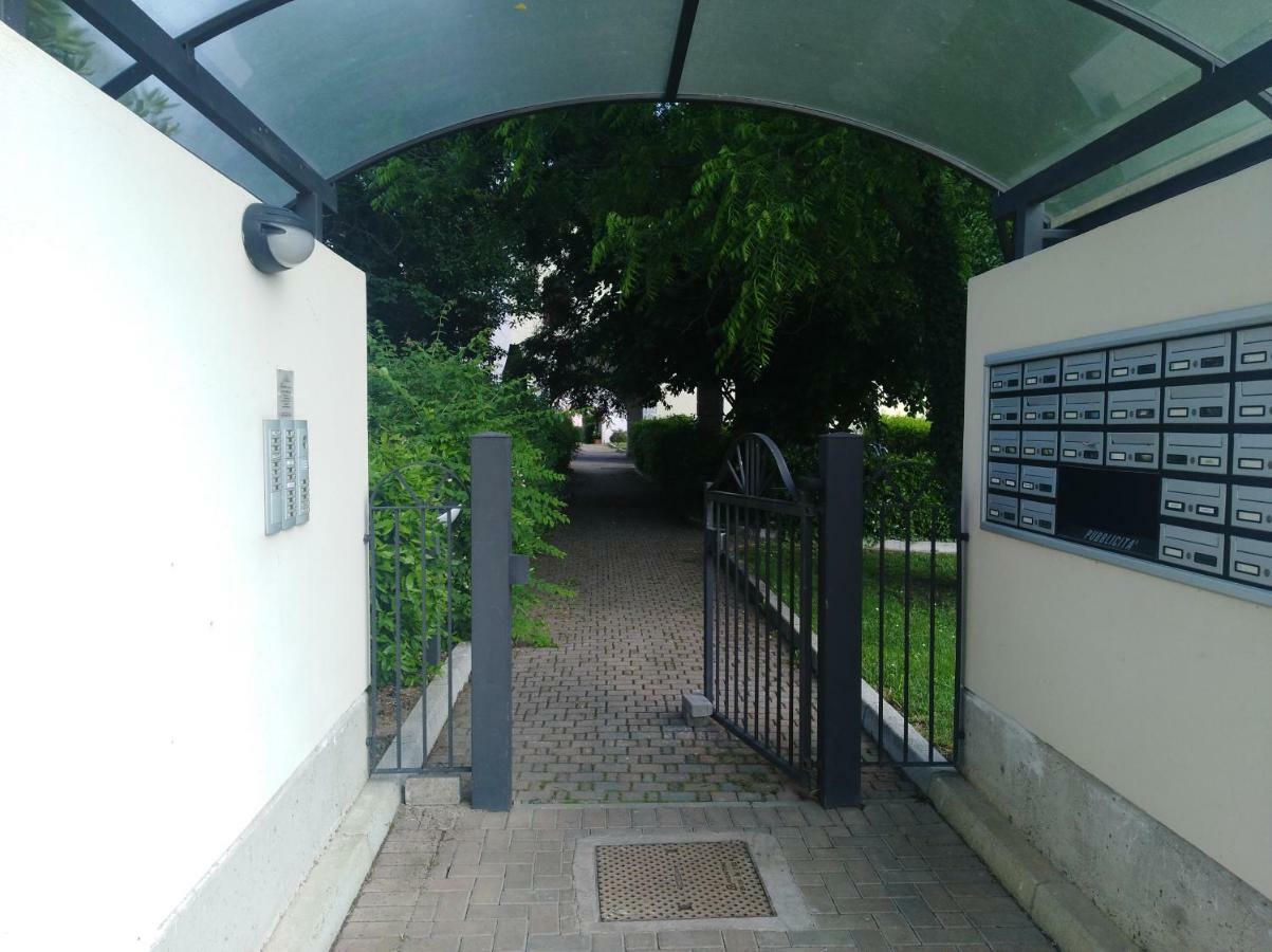 Designcontrodesign Villa Desenzano del Garda Exterior foto